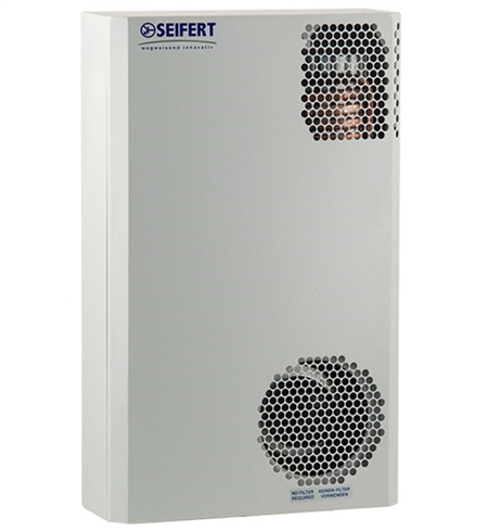 What is the lifespan of the internal fan on the Seifert 42681001 SlimLine control cabinet air conditioner?