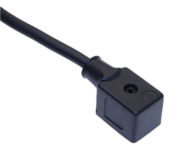 Can you get the Omal Form B DIN 43650 VDN-220-00 molded cable assembly with a circuit?