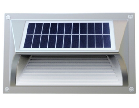 Can the Light Efficient Design SL-SSL-1W-40K-GY-G2 solar step light be used in below freezing temperatures?